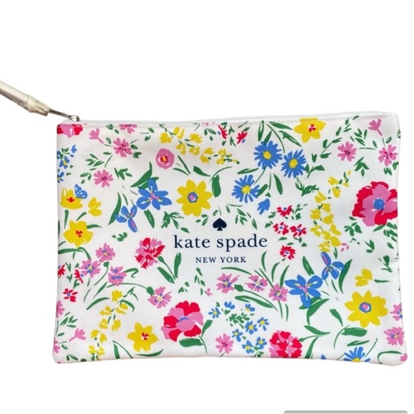kate spade Handbags - 🆕kate spade New York♠️New England Floral Zip Top Canvas Travel Pouch Makeup Bag